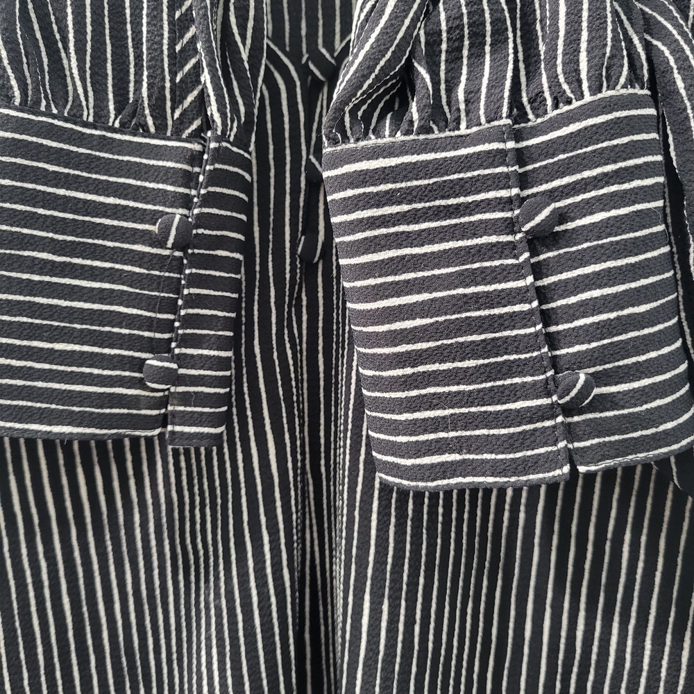 Adriana Papell Printed Crepe Black and White Striped Long Sleeve Blouse Size L - Picture 13 of 14